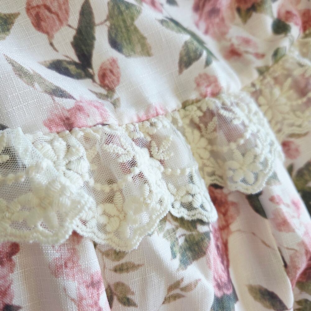 Cider Scoop Neckline Ditsy Floral Lace Trim Tiered Midi Dress Cream Medium - Picture 7 of 9